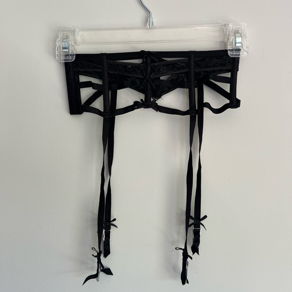 For Love And Lemons Black Lace Garter - Picture 6 of 7